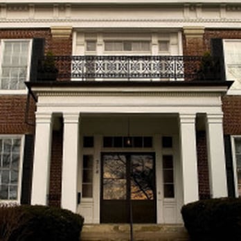 Bourbon Manor - The front of the Manor - Bed & Breakfast Near Me - Bardstown, Kentucky Bourbon Manor - The front of the Manor - Bed & Breakfast Near Me - Bardstown, Kentucky