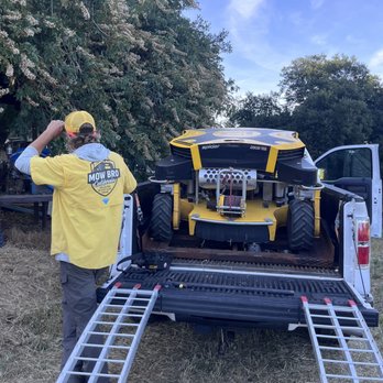 Mow Bro California - Mow Bro Spyder Mower Loading Up - Lawn Services Near Me Mow Bro California - Mow Bro Spyder Mower Loading Up - Lawn Services Near Me