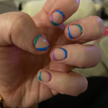 Signature Nail - Shellac manicure - Nail Salons Near Me - Edmond, Oklahoma