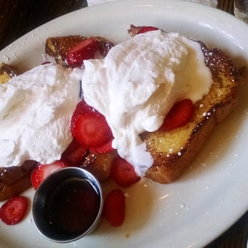 Fig Tree Cafe - Strawberry French Toast - Breakfast & Brunch Near Me - San Diego, California