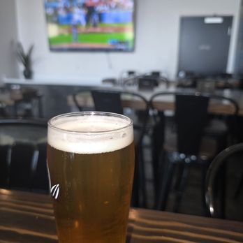 Left Coast Brewing - Hopjuice - Distilleries Near Me - Ontario, California