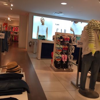 Gap - Men's Clothing Near Me - Calgary, Alberta Gap - Men's Clothing Near Me - Calgary, Alberta