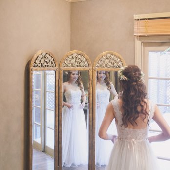 Lake Oak Meadows - Getting Ready - Venues & Event Spaces Near Me - Temecula, California