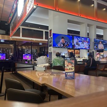 Dave & Buster's Rosemont - Arcades Near Me - Rosemont, Illinois Dave & Buster's Rosemont - Arcades Near Me - Rosemont, Illinois