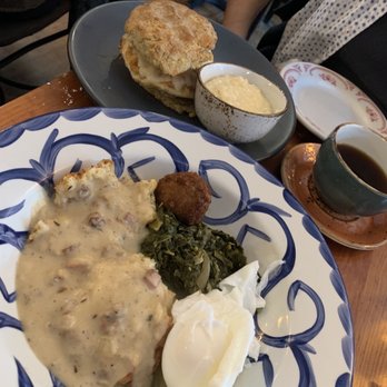 Big Jones - Biscuits and Gravy.      #Beatbobbyflay Breakfast Sandwich and Cheesy Grits - Southern Near Me - Chicago, Illinois