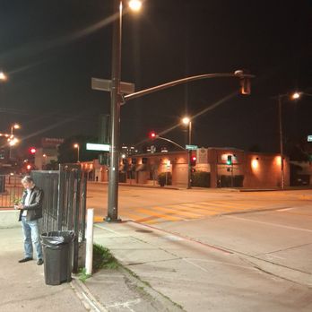 Arturo's Taco Truck - Northeast corner of Fair Oaks y Bellvue looking south. - Mexican Near Me - Pasadena, California