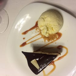 Sopitas - Menú de degustación, helado y tarta de chocolate