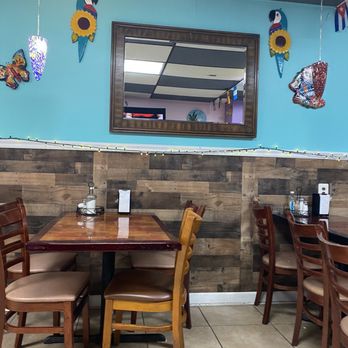 La Cocina De Maria - Tables - Spanish Near Me - Parsippany, New Jersey