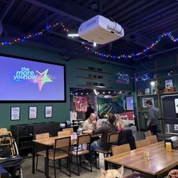 Flatstick Pub - Redmond - TVs