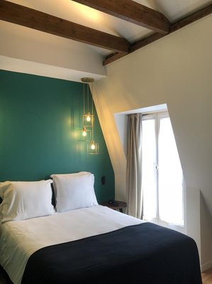 New Hotel Le Voltaire by null