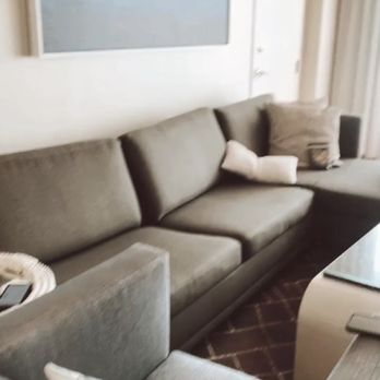 Irvine Marriott - Lounge area (pull out bed). - Hotels Near Me - Irvine, California Irvine Marriott - Lounge area (pull out bed). - Hotels Near Me - Irvine, California