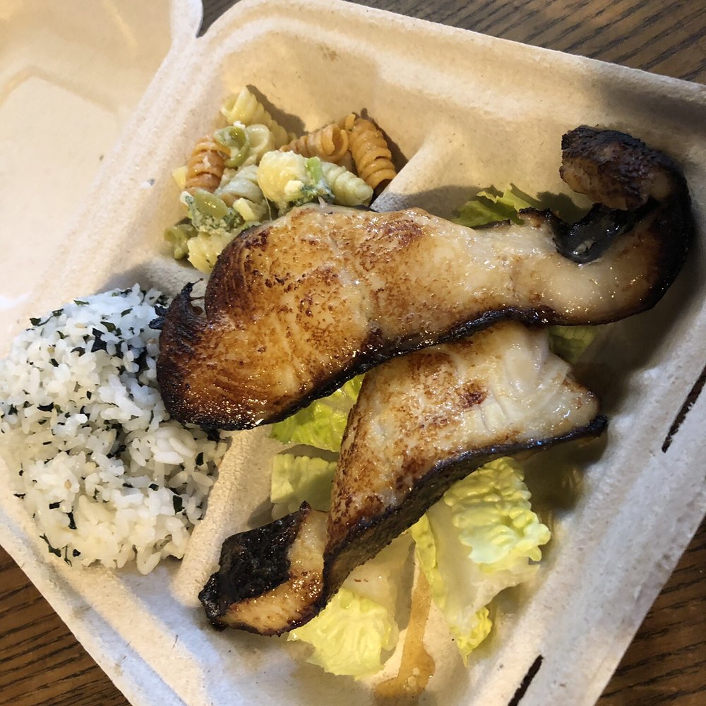 Pioneer Saloon - Japanese Near Me - Honolulu, Hawaii