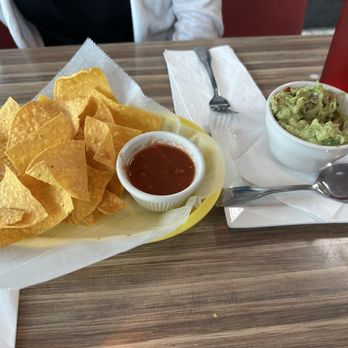 Taco's Queen - Chips, salsa, and guacamole - Tacos Near Me - St Augustine, Florida