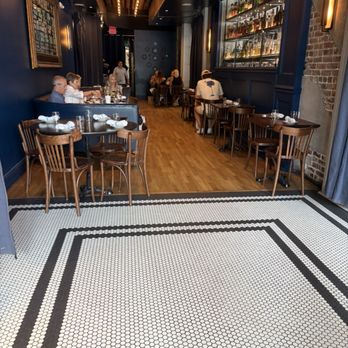 The Darling Oyster Bar - Seafood Near Me - Charleston, South Carolina