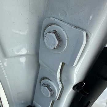 Tesla Service Center - Bolts not painted - EV Charging Stations Near Me - North Hollywood, California Tesla Service Center - Bolts not painted - EV Charging Stations Near Me - North Hollywood, California