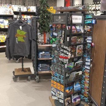 North Loop Market - North Loop Market in MSP Terminal 1 - Souvenir Shops Near Me - Saint Paul, Minnesota