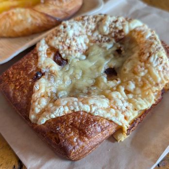 Fresh Flours - Bakeries Near Me - Seattle, Washington