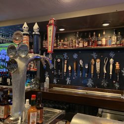 The Crowded House - Excellent beer selection on tap. 1/2 price crafts on Wed evenings!