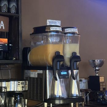Mad Oak - Slushie machines - Bars Near Me - Oakland, California