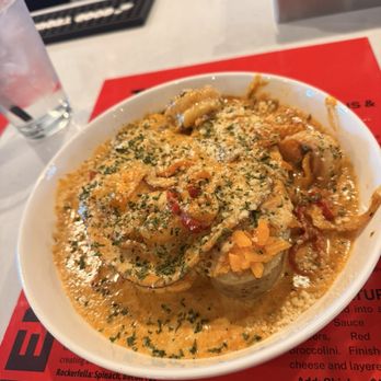 Wildemere - Bars Near Me - Detroit, Michigan