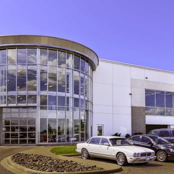 Apple Ford Shakopee - Car Dealers Near Me - Shakopee, Minnesota