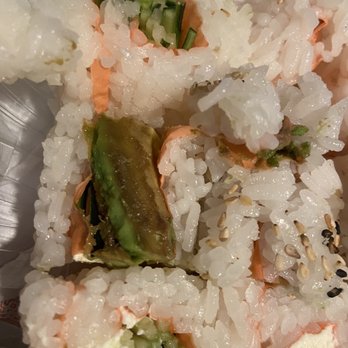 Yo Sushi - Avocado Roll - Sushi Bars Near Me - Vallejo, California