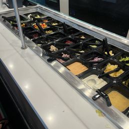 Very nice salad bar Very nice salad bar