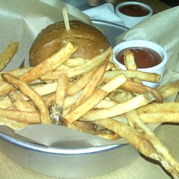 Laurel Tavern - New American Near Me - Studio City, California Laurel Tavern - New American Near Me - Studio City, California