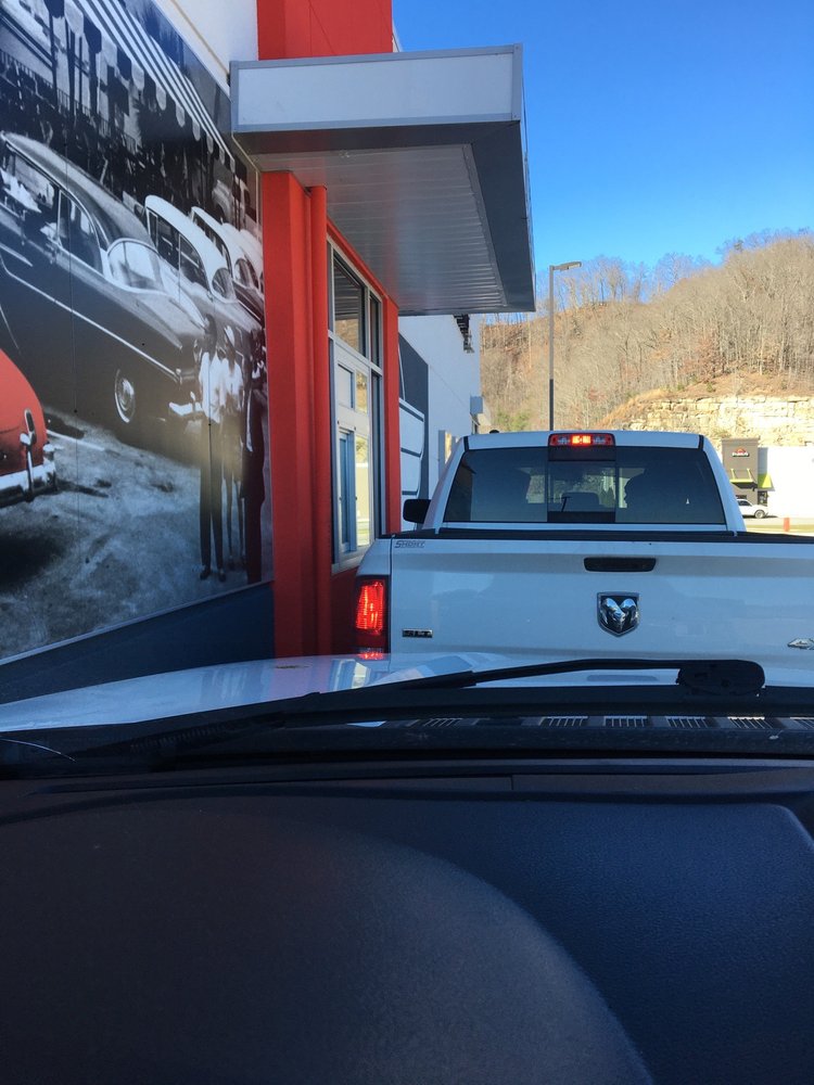 STEAK ‘N SHAKE Updated August 2024 54 Commodore St, Hazard