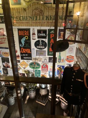 Poechenellekelder by null