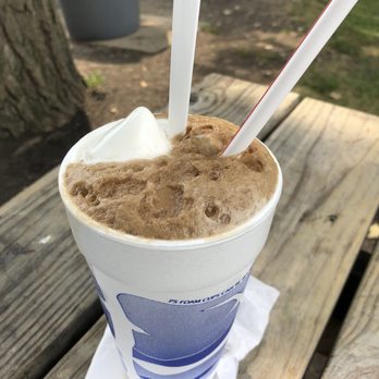 Putz's Creamy Whip - Diet Coke float - Ice Cream & Frozen Yogurt Near Me - Cincinnati, Ohio Putz's Creamy Whip - Diet Coke float - Ice Cream & Frozen Yogurt Near Me - Cincinnati, Ohio