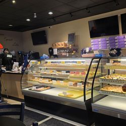 Jack's Donuts - The cases inside
