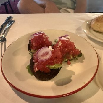 Red Hat on the River - Seafood Near Me - Irvington, New York