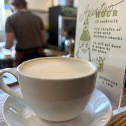 Lowpoint Coffee - Hot oat milk chai latte