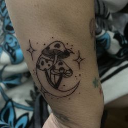 Klassic Tattoo - It was still healing, but it turned out awesome