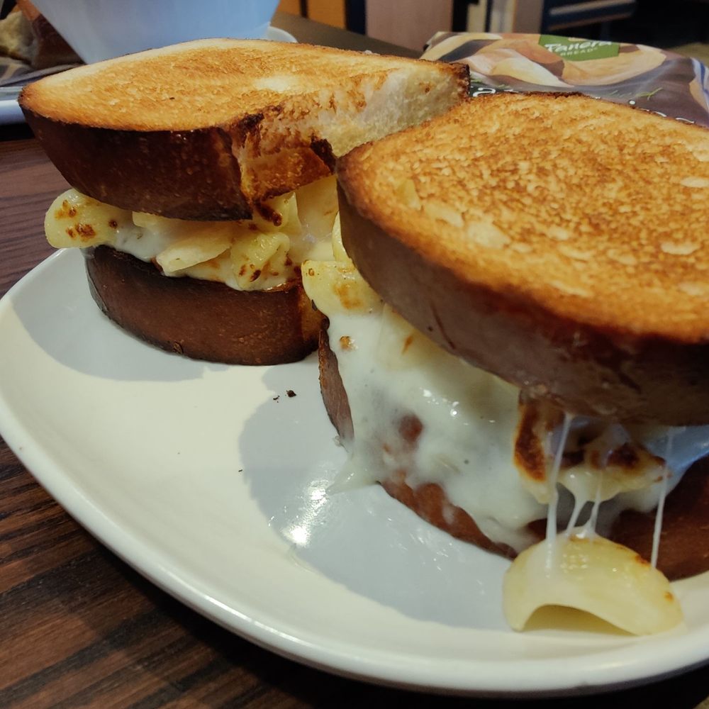 Grilled Mac N Cheese. Tastes great but is very small. Grilled Mac N Cheese. Tastes great but is very small.