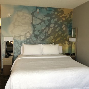 Courtyard by Marriott Rock Hill - Nice comfy clean king size bed - Hotels Near Me - Rock Hill, South Carolina Courtyard by Marriott Rock Hill - Nice comfy clean king size bed - Hotels Near Me - Rock Hill, South Carolina