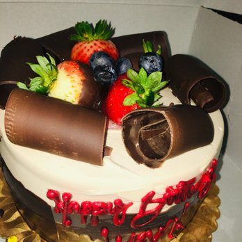 La Ideal Bakery - Mocha Tres 3 Leches Cake - Bakeries Near Me - Anaheim, California La Ideal Bakery - Mocha Tres 3 Leches Cake - Bakeries Near Me - Anaheim, California