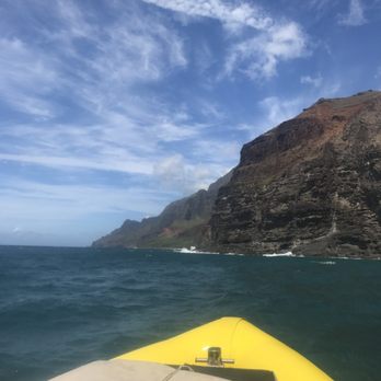 Na Pali Explorer - Boat Tours Near Me - Kekaha, Hawaii Na Pali Explorer - Boat Tours Near Me - Kekaha, Hawaii