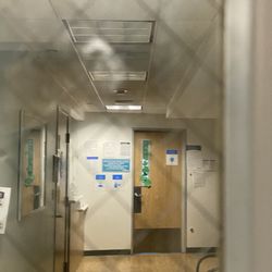 Labcorp - Lights off... nobody's home; even after having a set appointment  Horrible business practice!