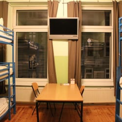 Hostel buch-ein-bett.de - 9-Bettzimmer