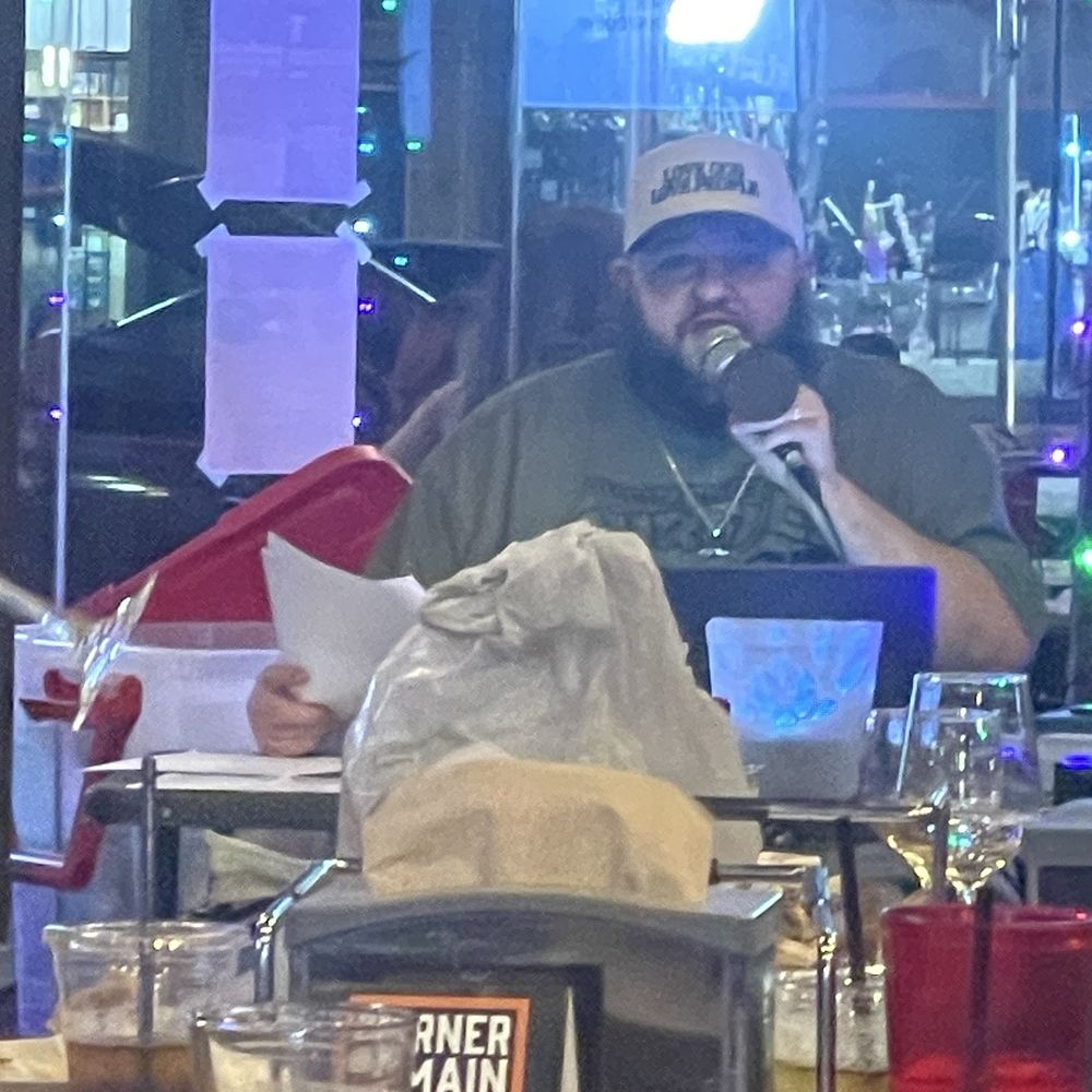 Trivia DJ! Trivia DJ!