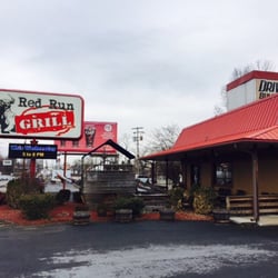Red Run Grill - View from parking lot