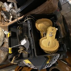 Trilco Claims & Antiques - Spanish epaulettes and belt