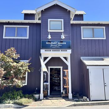Linn's Fruit Bin - Fruits & Veggies Near Me - Cambria, California Linn's Fruit Bin - Fruits & Veggies Near Me - Cambria, California