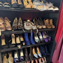 CocoDay's Bazaar of Fierce Finds - Shoeeees. Great condition!