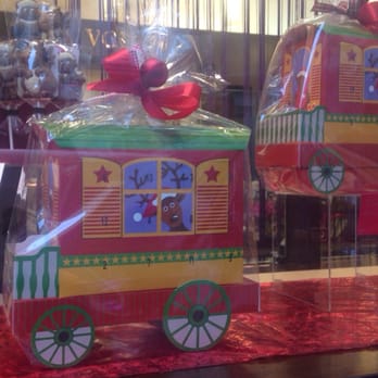 Voisin - Calendrier de l'avent ! (20€) - Chocolatiers & Shops Near Me - Lyon, 69
