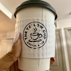The Yellow Cup - Latte to go!
