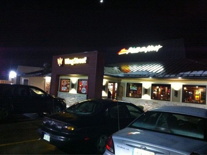 PIZZA HUT Updated August 2024 19 Reviews 4600 Paw Paw Lake Rd