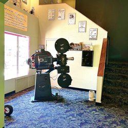Elks Theatre - Nice displays